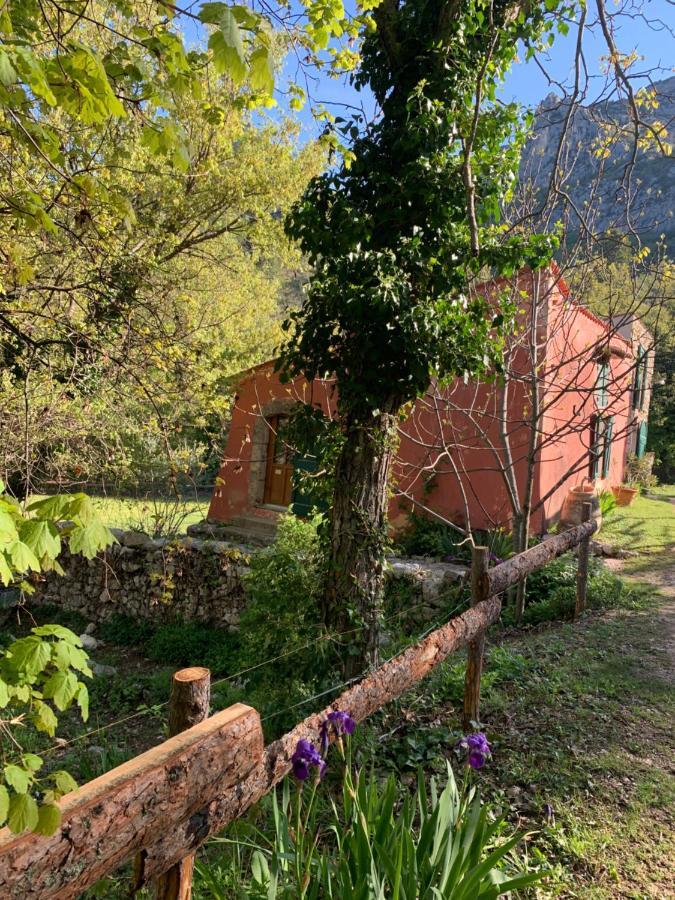 Mymoustiers Villa Exterior photo